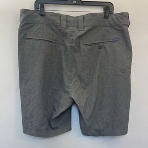 Huk Beacon Short Mens 2XL 40x8 Grey Performance Stretch Fishing Quick Dry